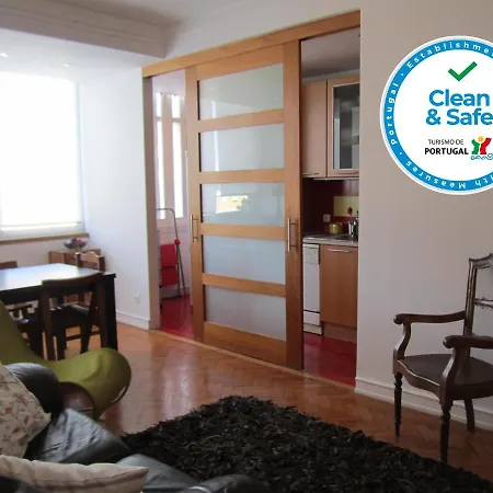 Duplex Apartment Lisbon